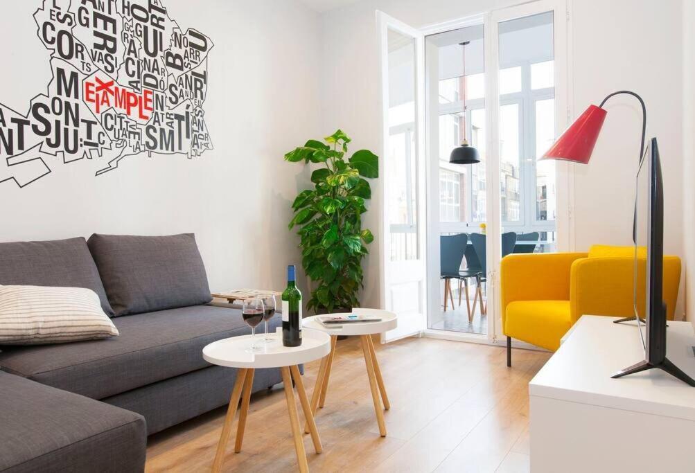 Perfectly Located 4Bed 4Bath Apartment In Barcelona 3 1 Eksteriør billede