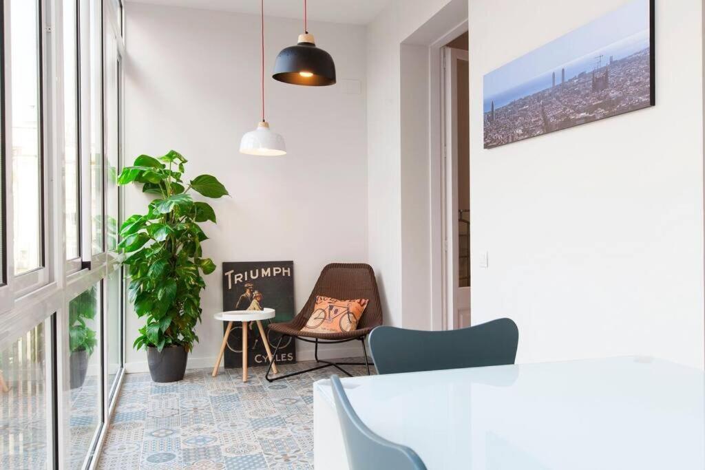 Perfectly Located 4Bed 4Bath Apartment In Barcelona 3 1 Eksteriør billede