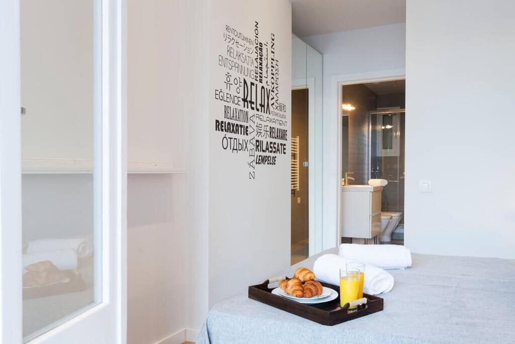 Perfectly Located 4Bed 4Bath Apartment In Barcelona 3 1 Eksteriør billede